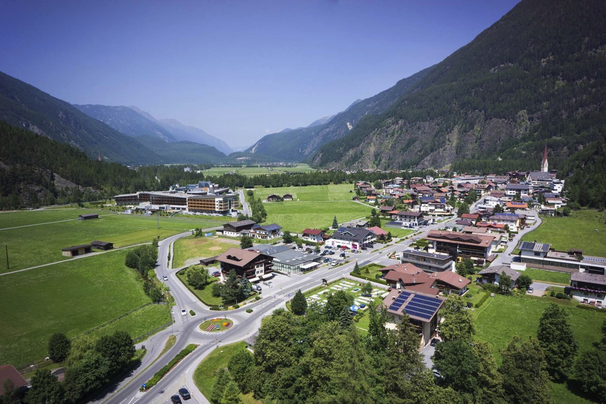 Blick auf Längenfeld